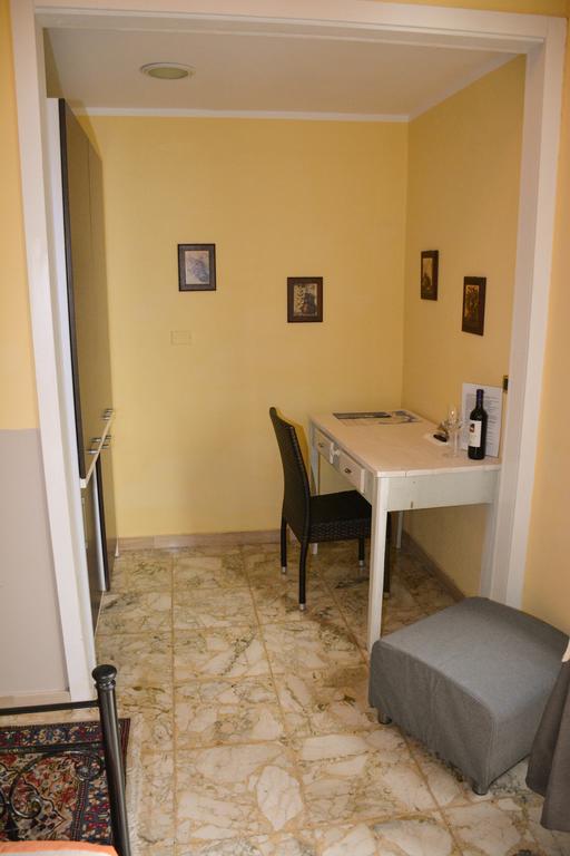 B&B Le Colonne Brindisi Ngoại thất bức ảnh