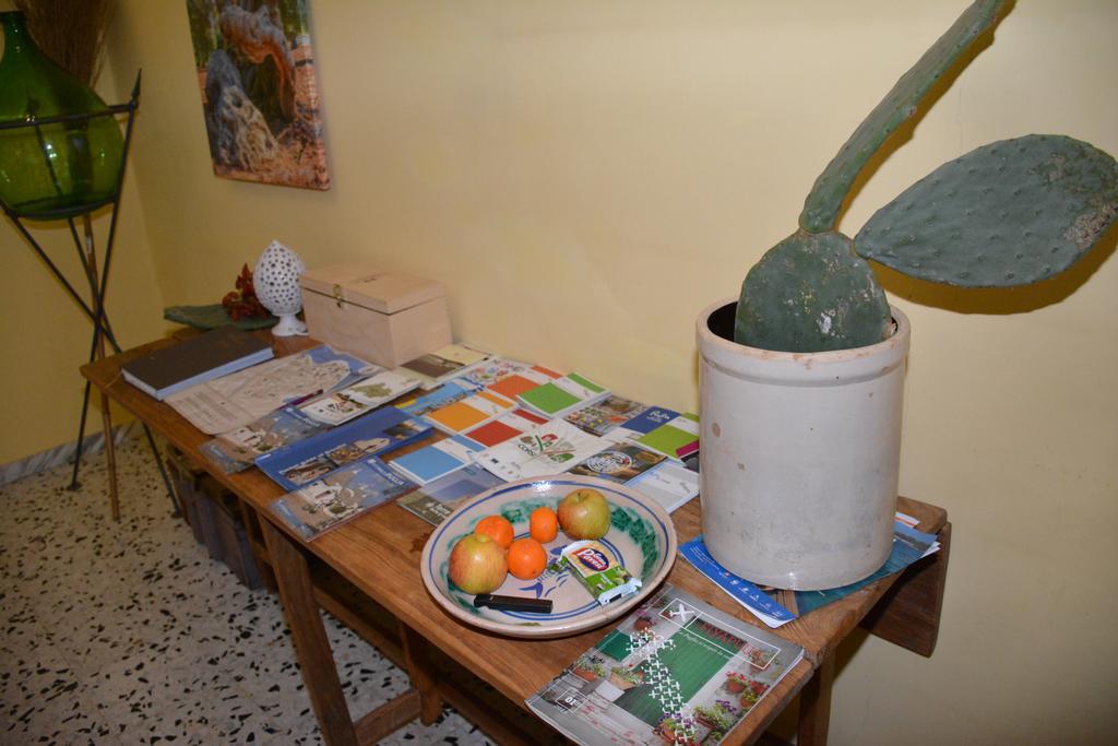 B&B Le Colonne Brindisi Ngoại thất bức ảnh