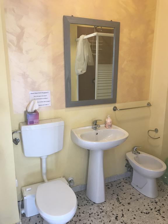 B&B Le Colonne Brindisi Phòng bức ảnh