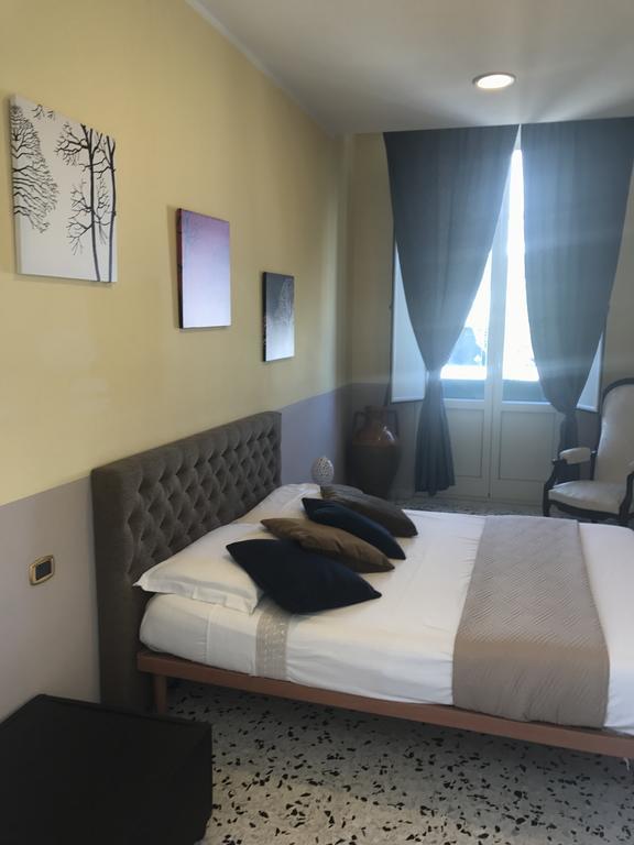 B&B Le Colonne Brindisi Phòng bức ảnh